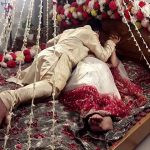 বাসর রাতে নবদম্পতির ঘর সাজানো দৃশ্য